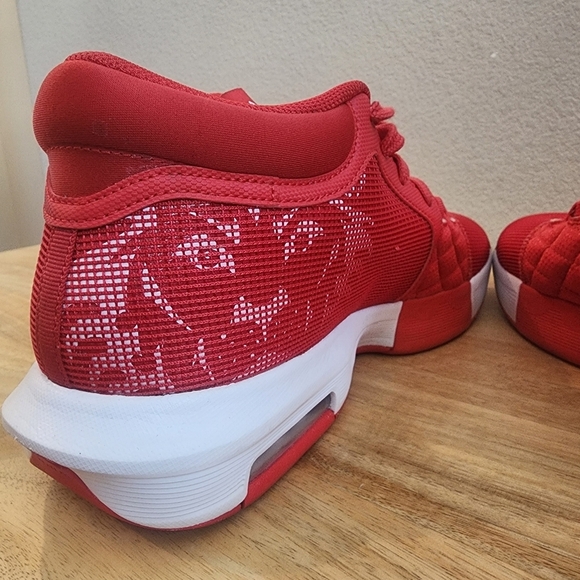 Nike Mens LeBron Witness VIII Basketball Shoes Sneakers Lace Up Mesh Red Size 14